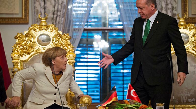 Меркель отреагировала на призыв Эрдогана бойкотировать правящие партии ФРГ